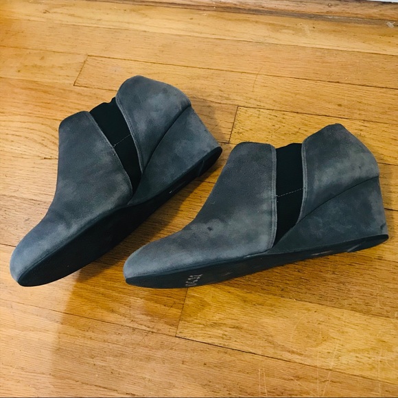 Vionic Shoes - Vioinc Wedge Booties